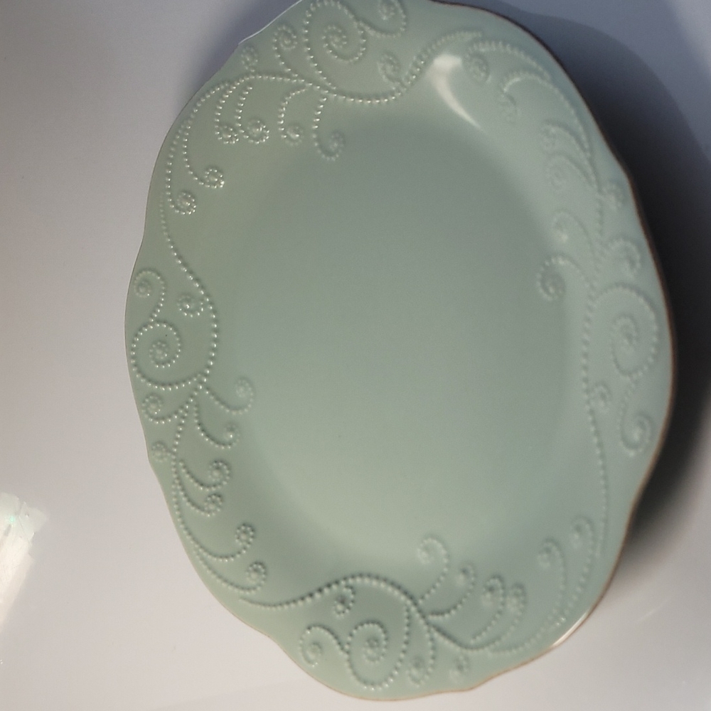 (#2)lenox French perle ice blue plate 11" great conditions